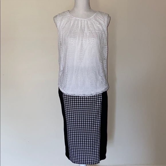 Skirt $5 DAYS☀️☀️ - Picture 1 of 5